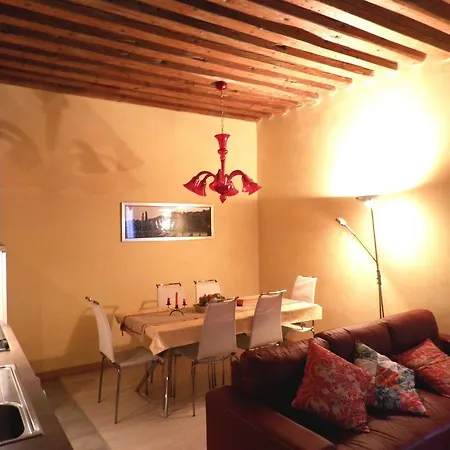 Apartment Ca' Delle Maschere *