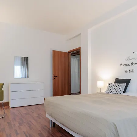 Hapton House 12 Mestre