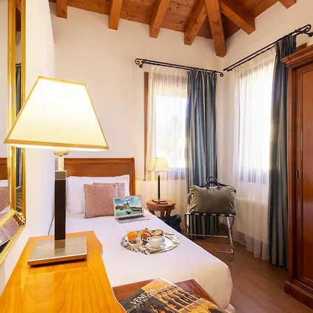 Venice Airport Hotel