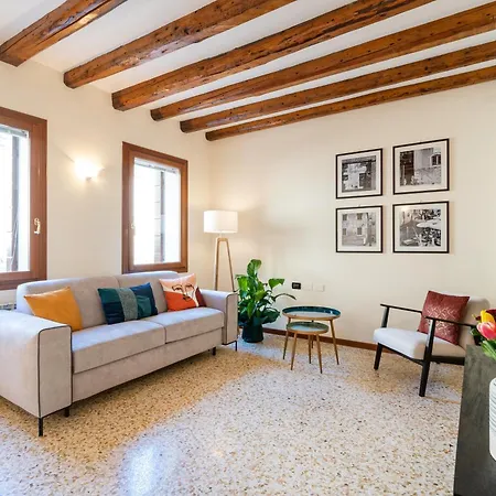 Elegante E Luminoso, Spazio Esterno Privato Appartamento *