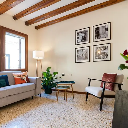 Elegante E Luminoso, Spazio Esterno Privato Appartamento *