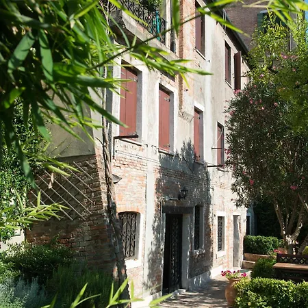 San Giacomo Apartment *