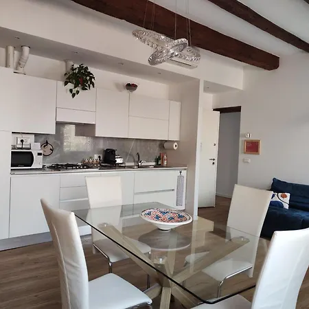 Ca' Monica Apartment