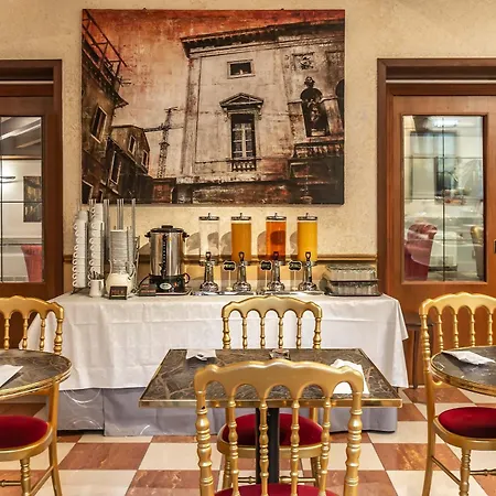La Fenice Et Des Artistes 3*