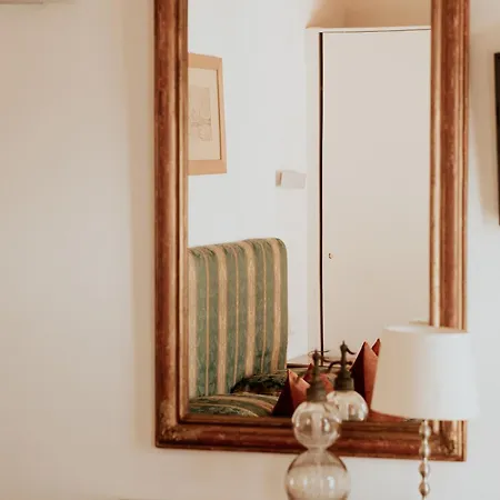 Palazzo Schiavoni Residenza D'epoca & Suite-apartments 3*