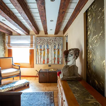 Luxury In Apartment *