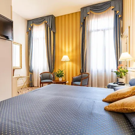 Hotel Bella