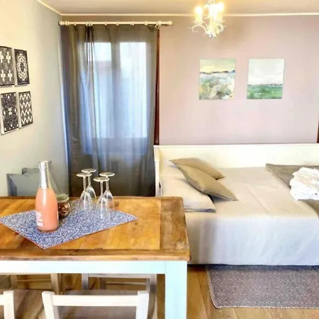 Apartment Blue George *