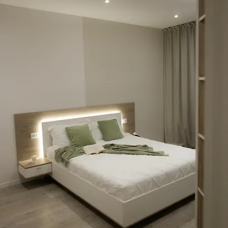 Apartment Romanapartments *