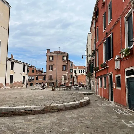 Ninette Venice