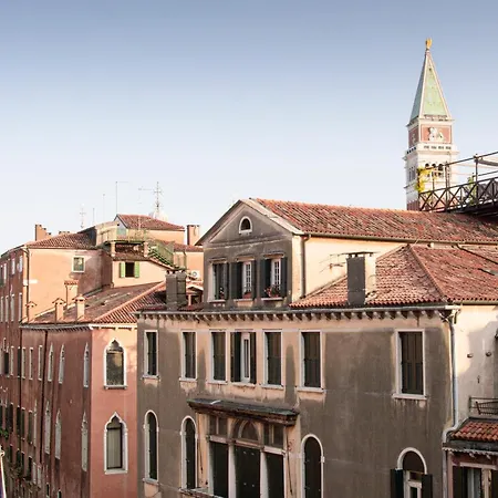 Fenix Tosca Apartment Venice