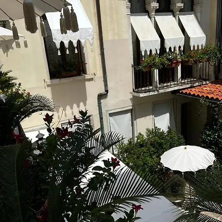 Hotel Palazzo Paruta & Wellness 4*