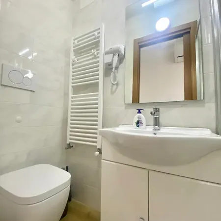 Homestay Venice Station House
