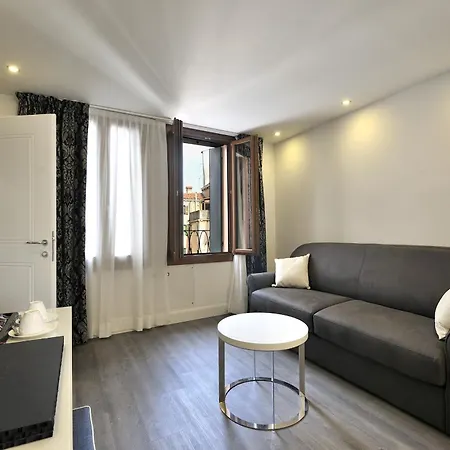 Hotel Al Theatro Palace