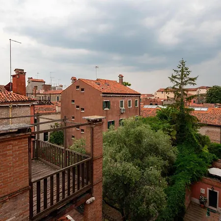 Casa Golena 公寓 *