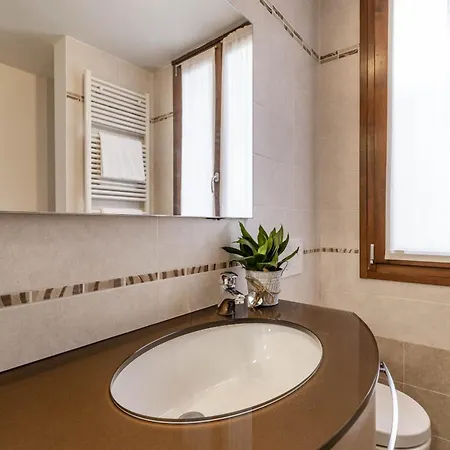 Guglie Design Apartment