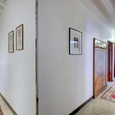 Marco Canal-views Apartment
