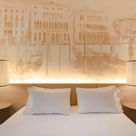 Hyatt Centric Venice 4*