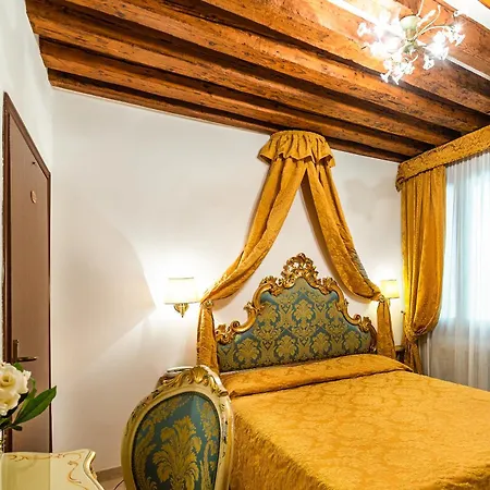Al Vagon Hotel