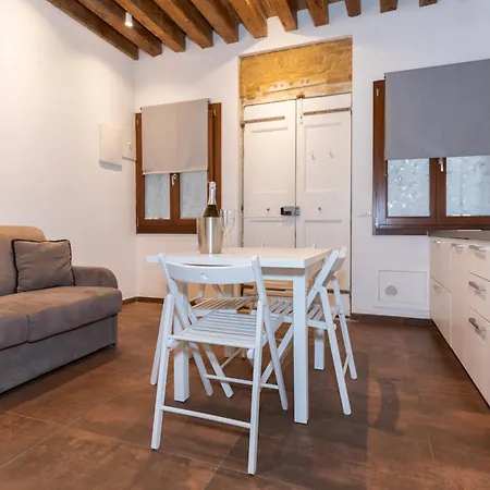 Appartement Giorgiapartaments Bronze Esclusive *