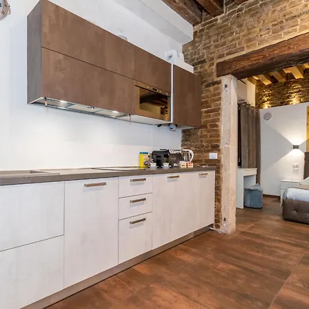 Appartement Giorgiapartaments Bronze Esclusive *