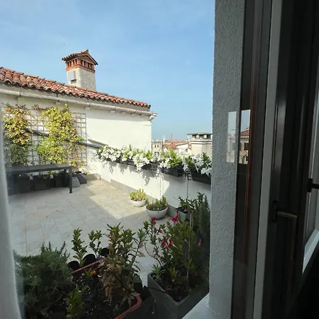 Appartamento Attico Canal Grande A Palazzo Contarini Corfu *
