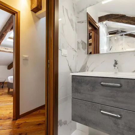 Apartment Accademia Sunshine With Terrace
