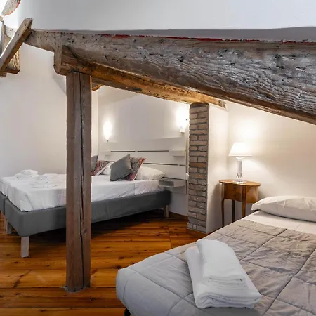 Accademia Sunshine With Terrace Apartment