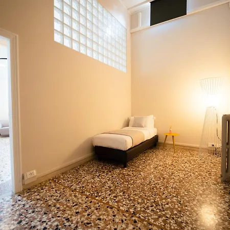 Apartment Elegance Calatrava