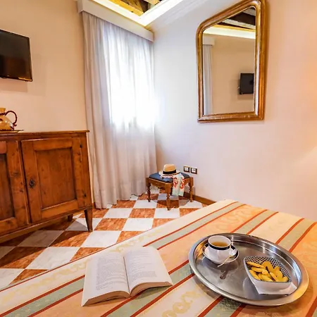 Palazzo Schiavoni Residenza D'epoca & Suite-apartments Apartamento Veneza