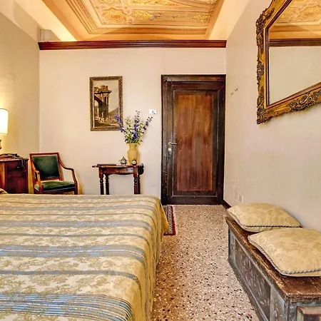 Palazzo Schiavoni Residenza D'epoca & Suite-apartments * Venecia