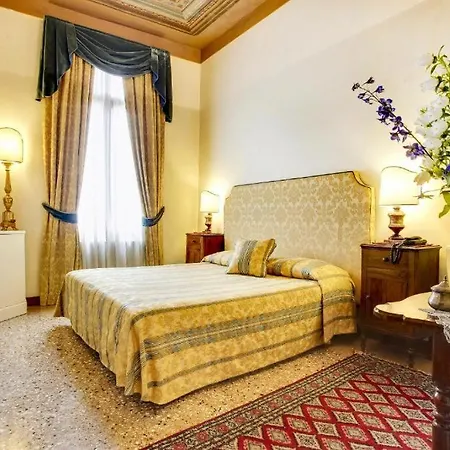 Palazzo Schiavoni Residenza D'epoca & Suite-apartments * Venecia