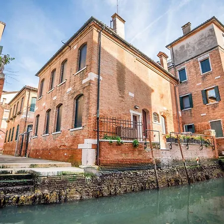 Di Lusso Con Terrazza Sull'acqua Wenecja