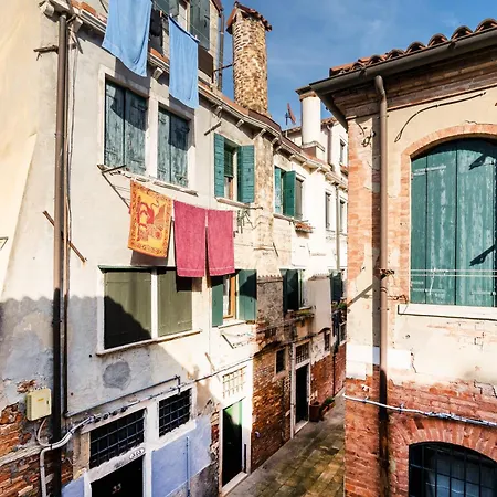 Willa Di Lusso Con Terrazza Sull'acqua Wenecja