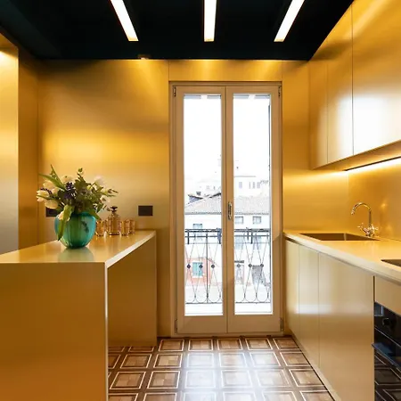 Apartment Dimora San Trovaso Enchanting Four-bedrooms *