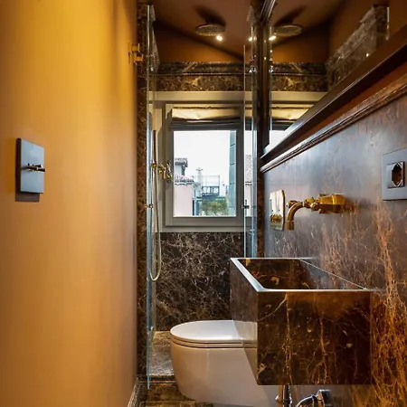Apartment Dimora San Trovaso Enchanting Four-bedrooms *