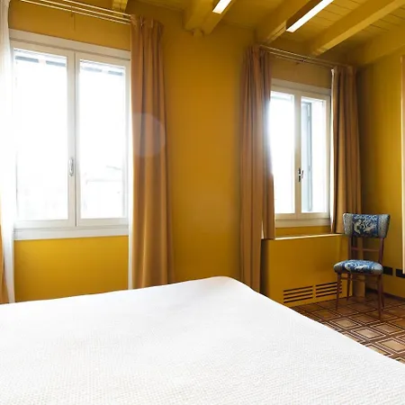 Apartment Dimora San Trovaso Enchanting Four-bedrooms Venice
