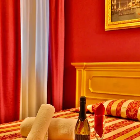 Noemi 3* Venice
