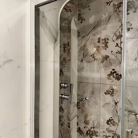Gloria Luxury * Venice