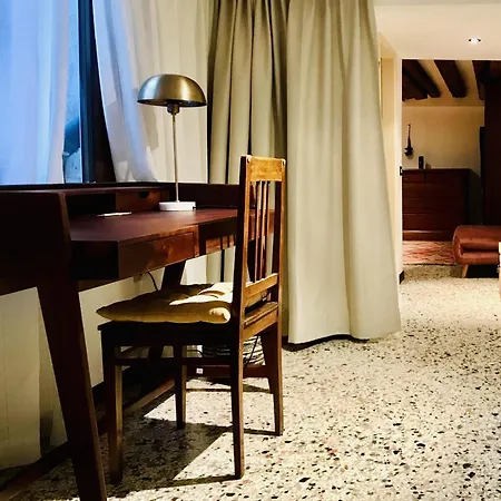 Remedio At Locappart Venise