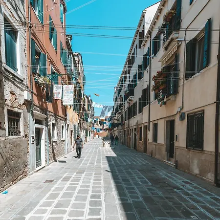 Ca Zorzi - 2 Minutes From Biennale & Canal View - Ape G Apartment