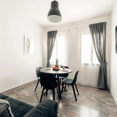 Apartment Ca Zorzi - 2 Minutes From Biennale & Canal View - Ape G Venice