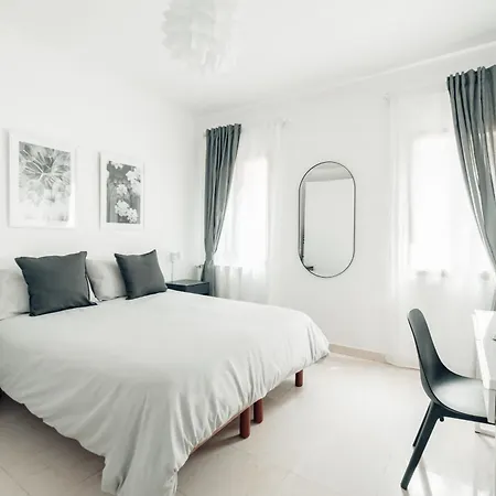 Ca Zorzi - 2 Minutes From Biennale & Canal View - Ape G * Venice