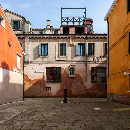 Tintoretto Cozy Duplex R&r Apartment *