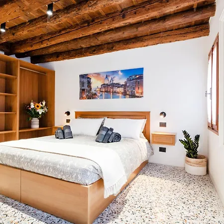 Holiday home Intera Palazzina Al Centro Di Venice
