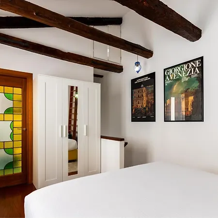 Tintoretto Cozy Duplex R&r Apartment *