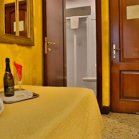 Hotel Noemi Venice