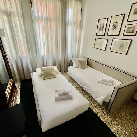 Palazzo San Samuele - Elegant In San Marco Venise