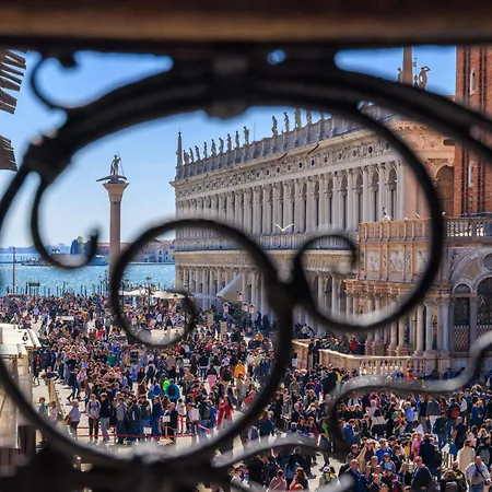 286 Piazza San Marco *