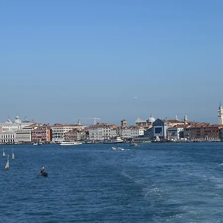 A Tribute To Music Residenza Venice